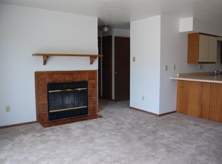 1405 S Carriage Ln #1405, New Berlin, WI 53151