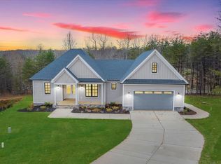 1169 Golf View Ct, Huddleston, VA 24104