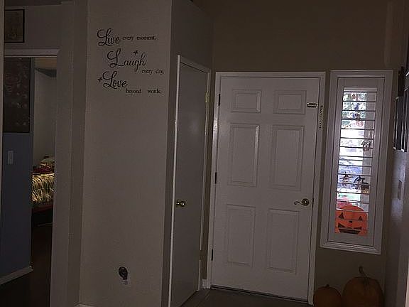 3rd image of 2055 Hastings Dr