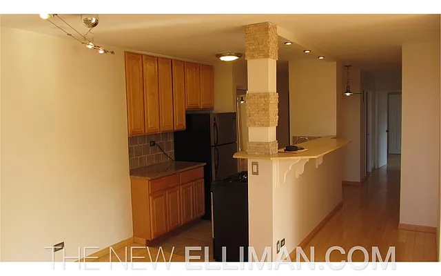 Rented by Douglas Elliman | media 4