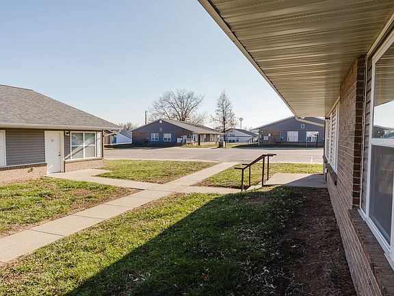 3rd image of 1105 Jones Ave #1404