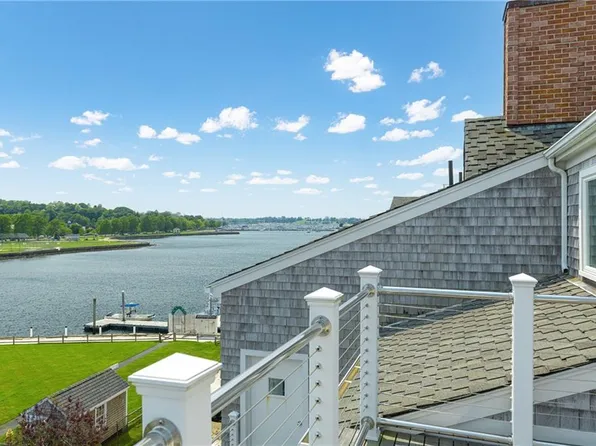 31 Coddington Wharf APT 24, Newport, RI 02840