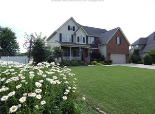 205 Jacob Ct, Winfield, WV 25213