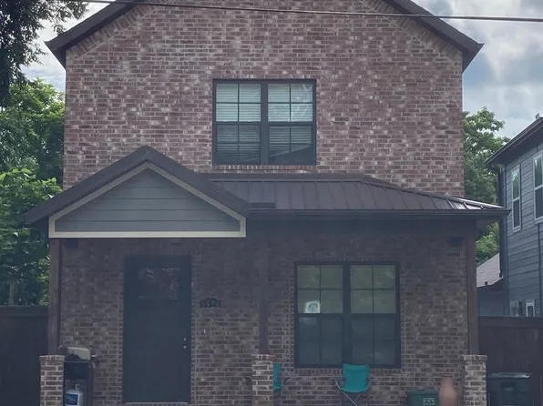 1320 S College Ave, Fayetteville, AR 72701