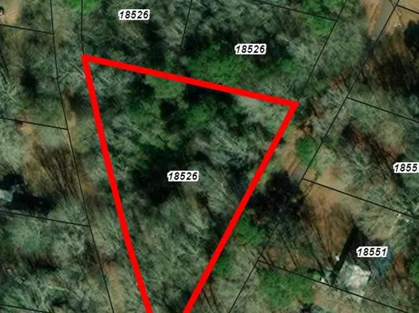 185262 Pine St, Chireno, TX 75937