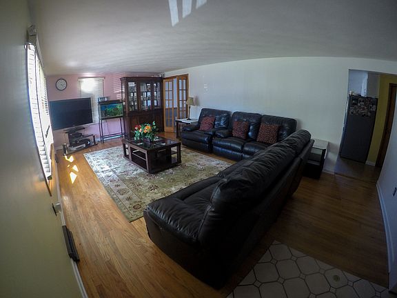 4th image of 110 Skyview Dr