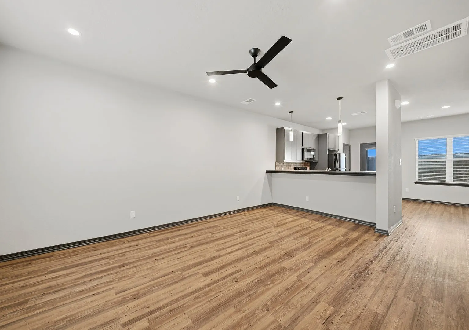 1451 Associates Avenue #104 — Photo 4