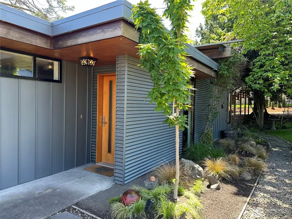 897 55th Street, Port Townsend, WA 98368