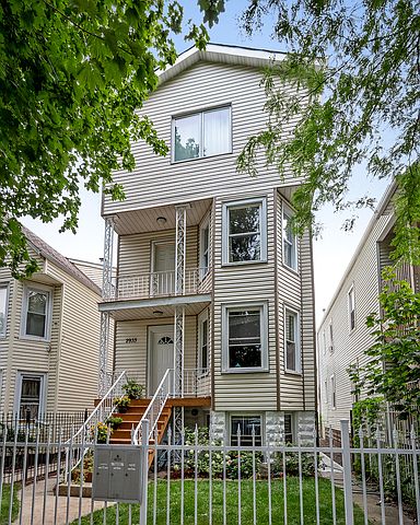 1st image of 2933 N Avers Ave