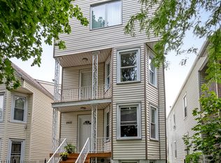 2933 N Avers Ave, Chicago, IL 60618