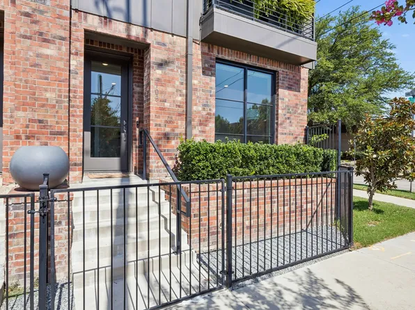 737 N Zang Blvd #103, Dallas, TX 75208