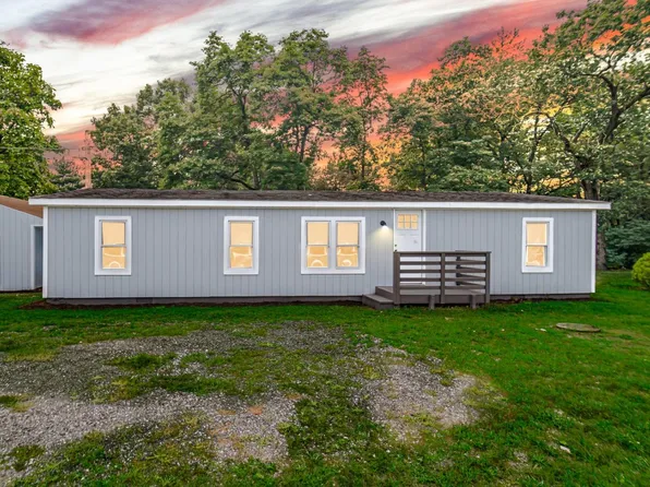 1591 E State Road 10, Lake Village, IN 46349