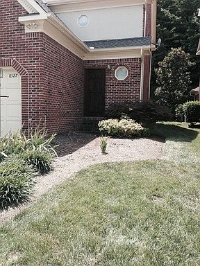 2nd image of 8527 Oxford Dr