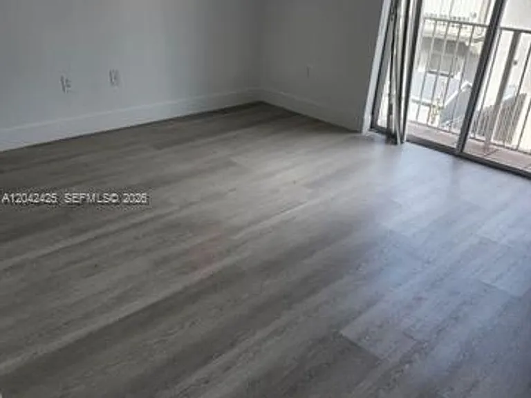 5245 NW 112th Ave #Townhouse 8 — Photo 24