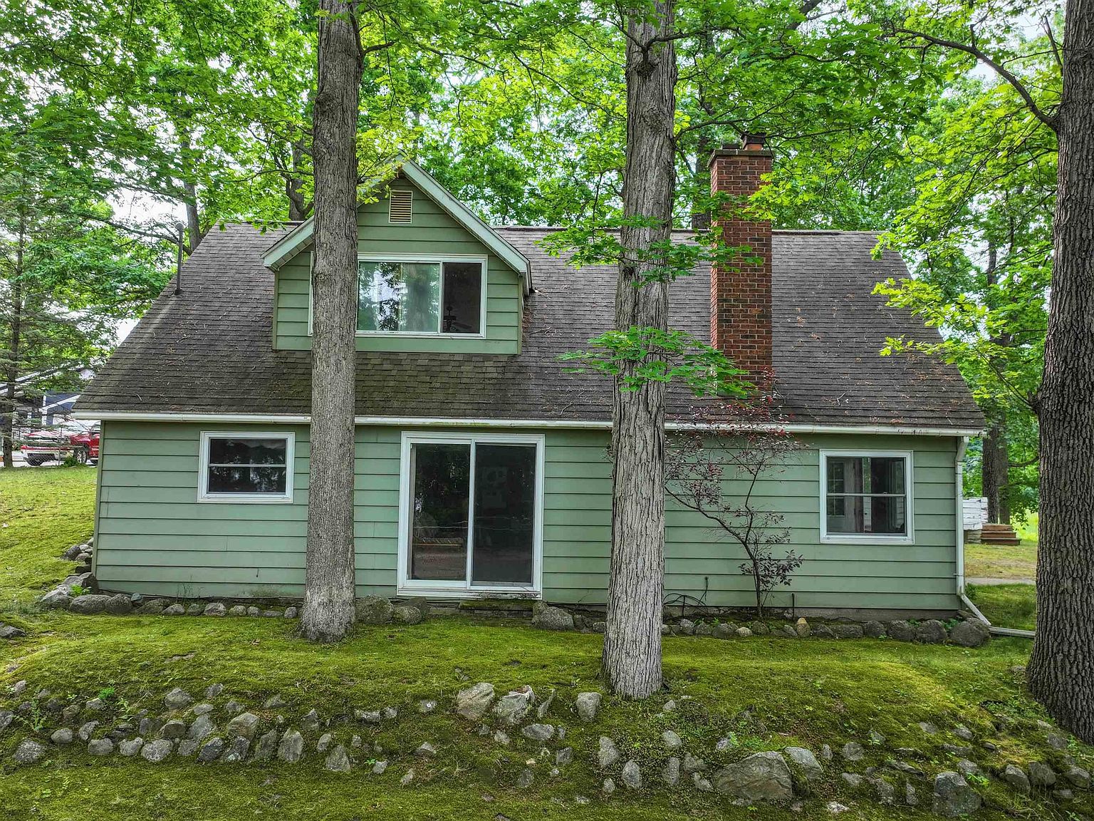 7199 Switzer Dr, Linden, MI 48451 | Zillow