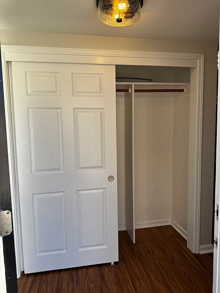 2 bed, 1000 sqft, $3,195 — Photo 2