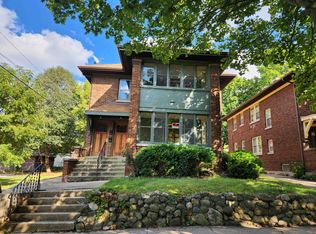 415/417 Summit St, Rockford, IL 61107