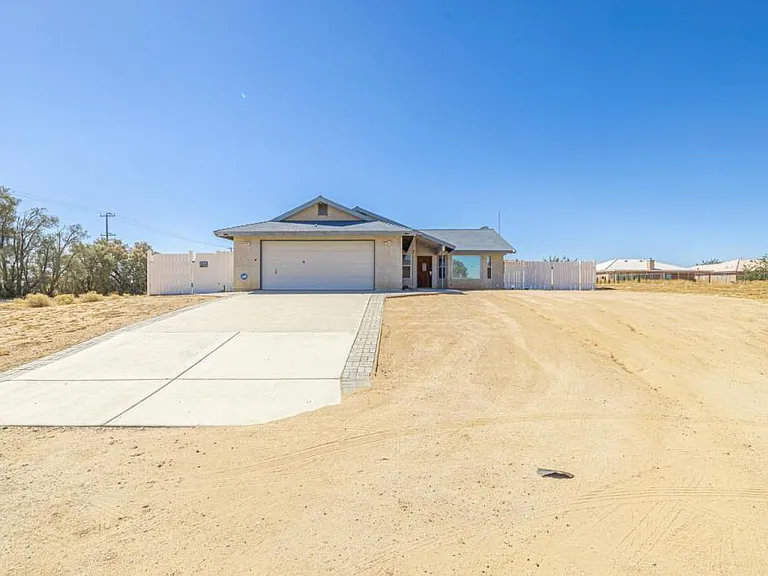 6940 Quezon Ave — Photo 5