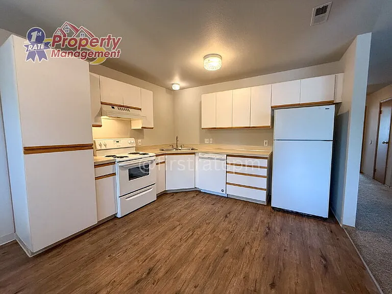 4900 W Blodgett Ln #102 — Photo 5