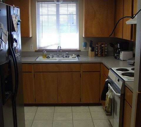 3rd image of 520 Brown St SE