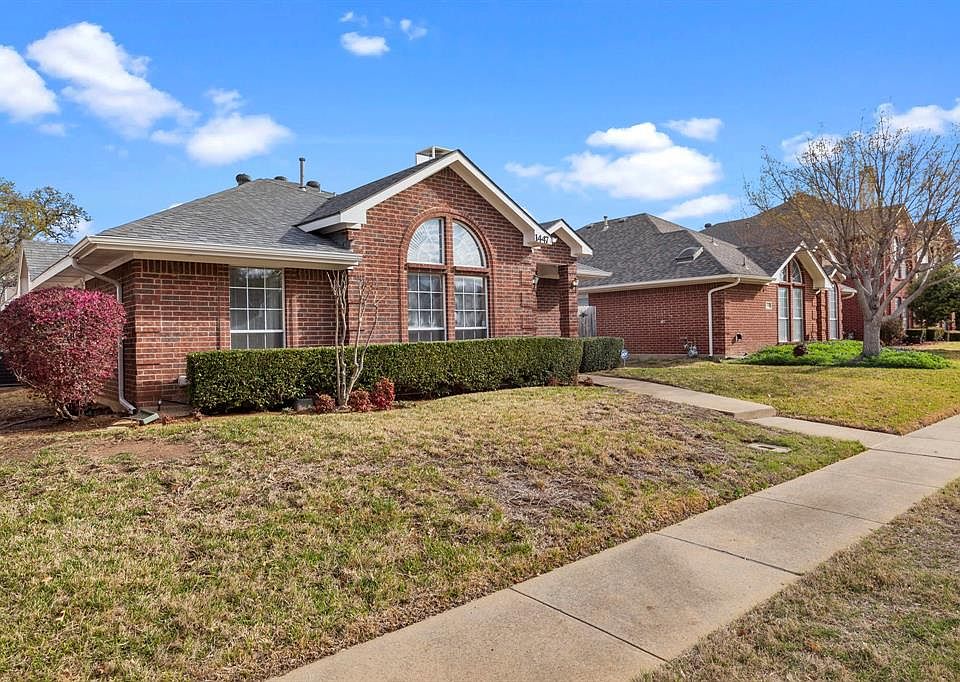 1st image of 1447 Creekview Dr