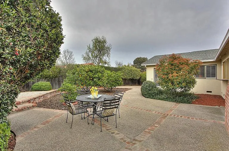 541 Tioga Ct — Photo 5