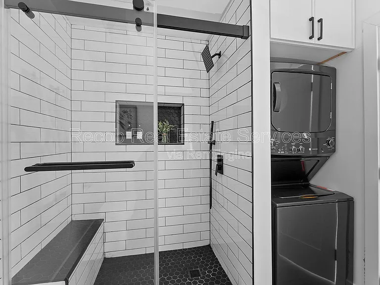 2722 Nye St #2 — Photo 9