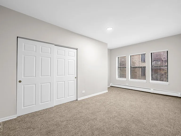 7316 S Jeffery — Photo 10