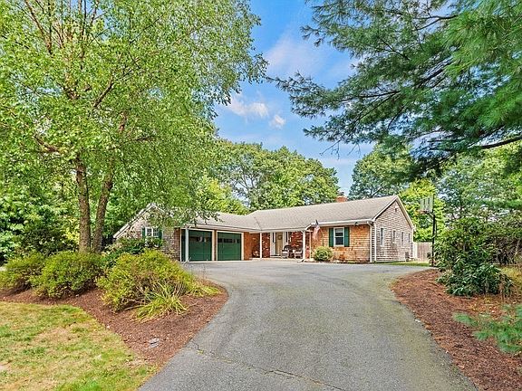 2nd image of 31 Valerie Dr