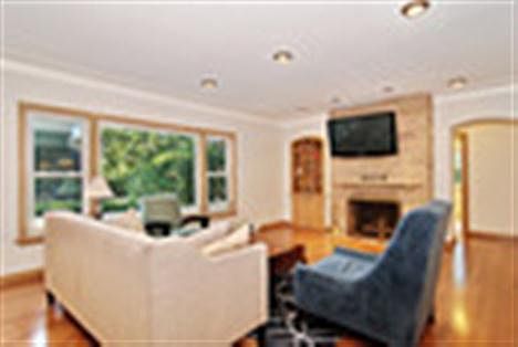 2nd image of 1200 Linden Ave