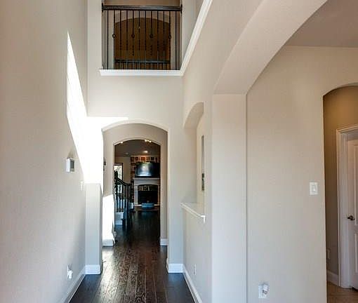 5th image of 6973 Finch Dr