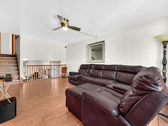 4th image of 17417 Kedzie Ave