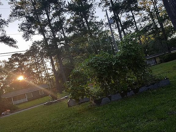 5th image of 213 Sherwood Dr