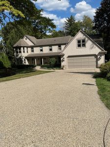 2888 Parkway Pl, Hartland, MI, 48353