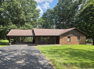 1006 Rainbow Dr, Albany, KY 42602