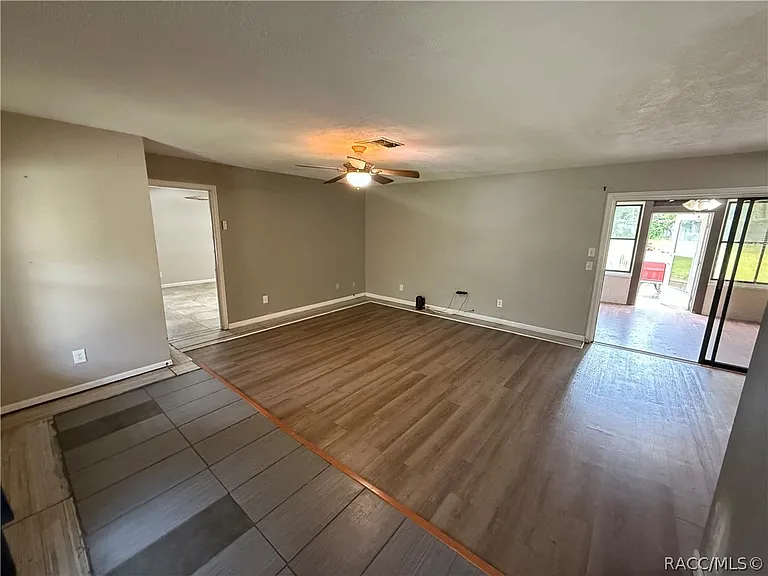 5560 S Garcia Ter — Photo 3