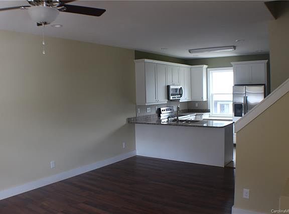 5th image of 21 Woodfin Ave