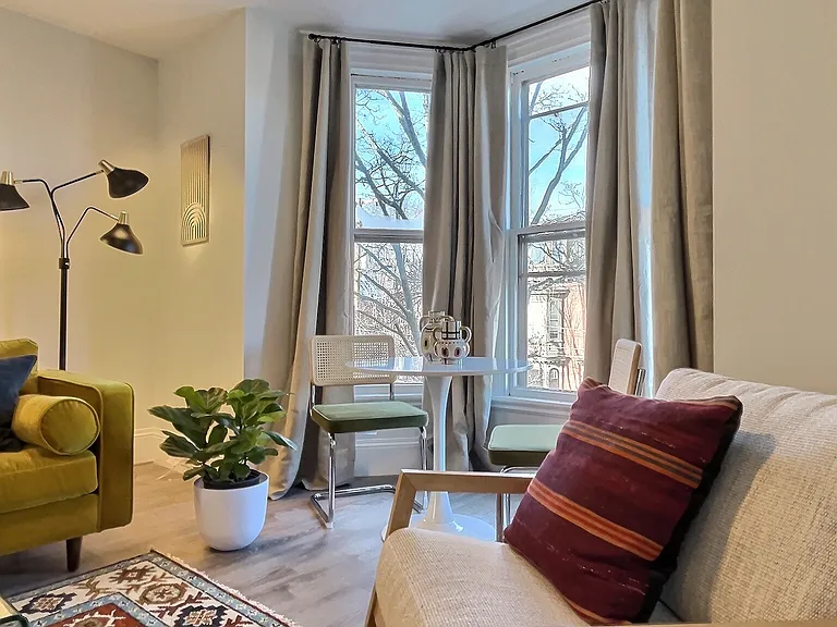 140 Pine St #3 — Photo 14