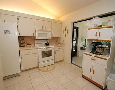 5th image of 1004 Woodward Oaks Cir
