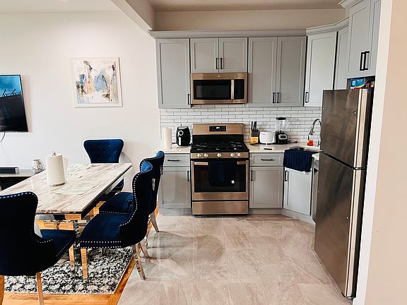 3rd image of 716 E 221st St #1