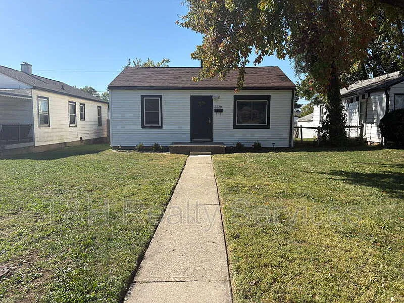 2220 Villa Ave