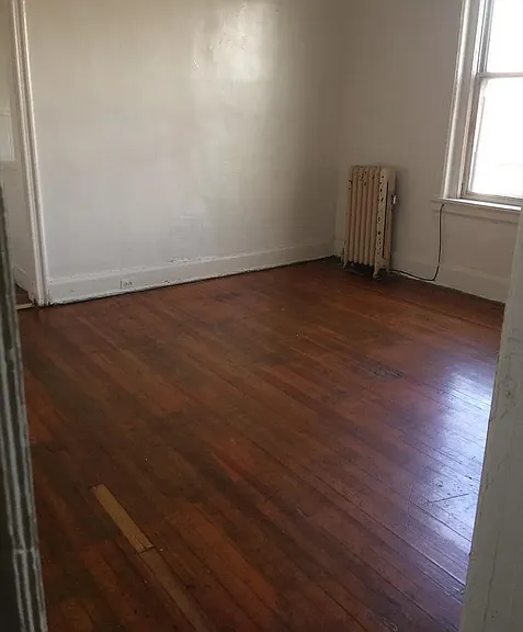 218 E 7th St #37 — Photo 11