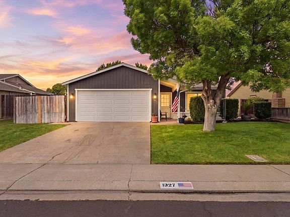 2nd image of 1327 Elena Dr