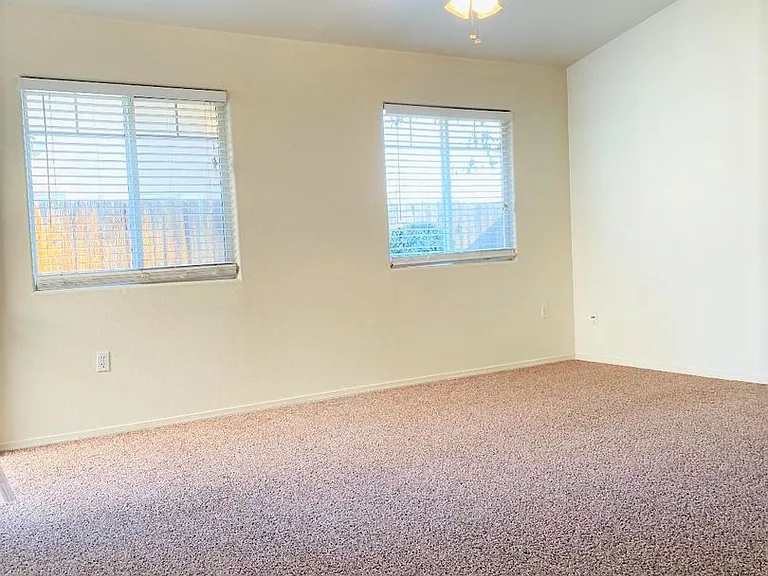 La Casa Elegante Apartments — Photo 3