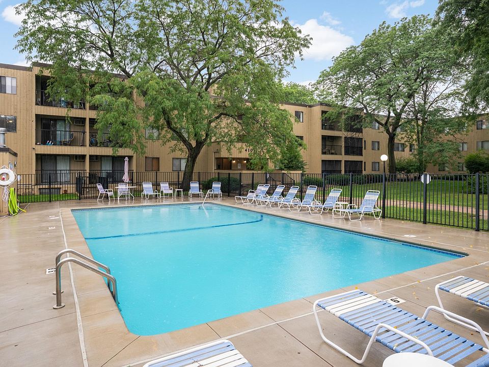 1st image of 4101 Parklawn Ave APT 316