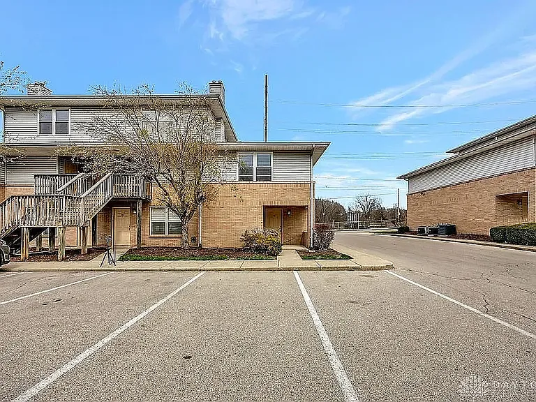 978 Irving Ave #16 — Photo 14
