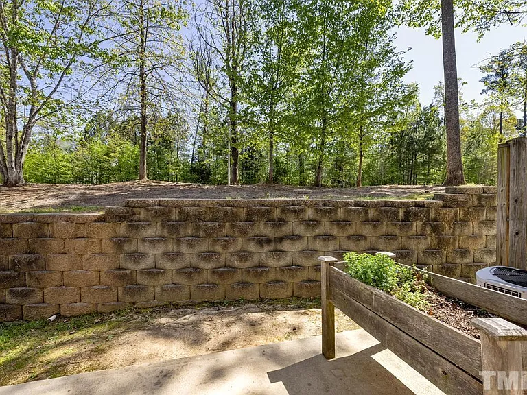 1619 Snowmass Way — Photo 9