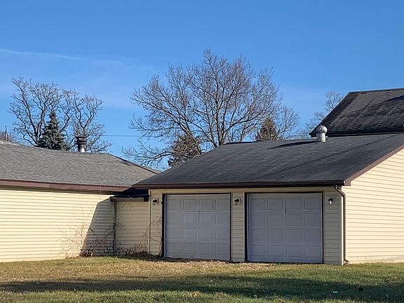5th image of 2343 Parmele St