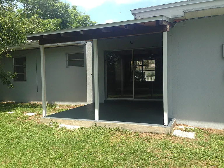 1583 N Page Dr — Photo 8