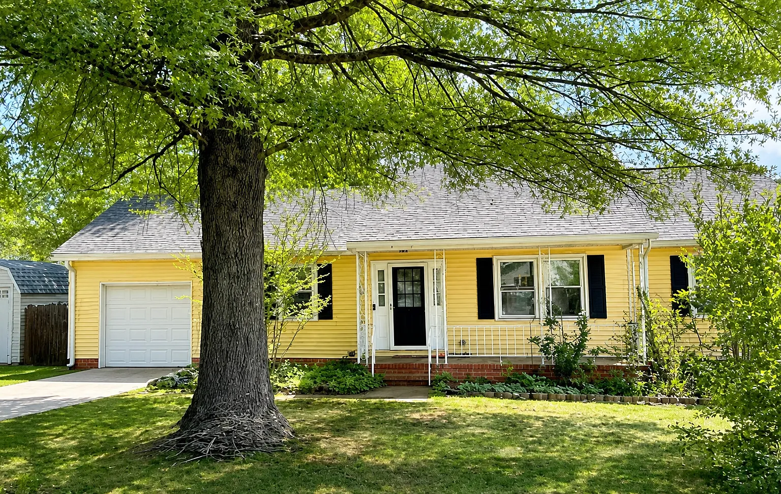 3 bed, 1330 sqft, $2,500 — Photo 1